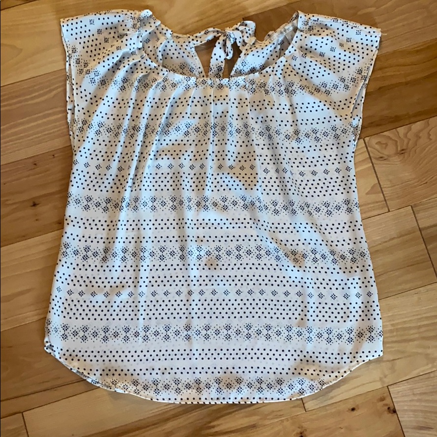 Tie Back Shell